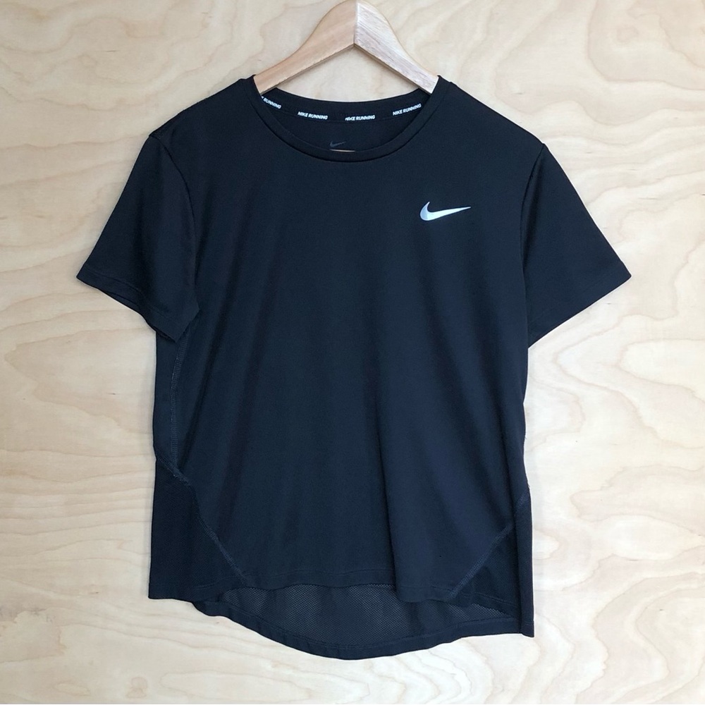Nike Black Running Short Sleeve T Shirt Athletic Sport Womens Size M.